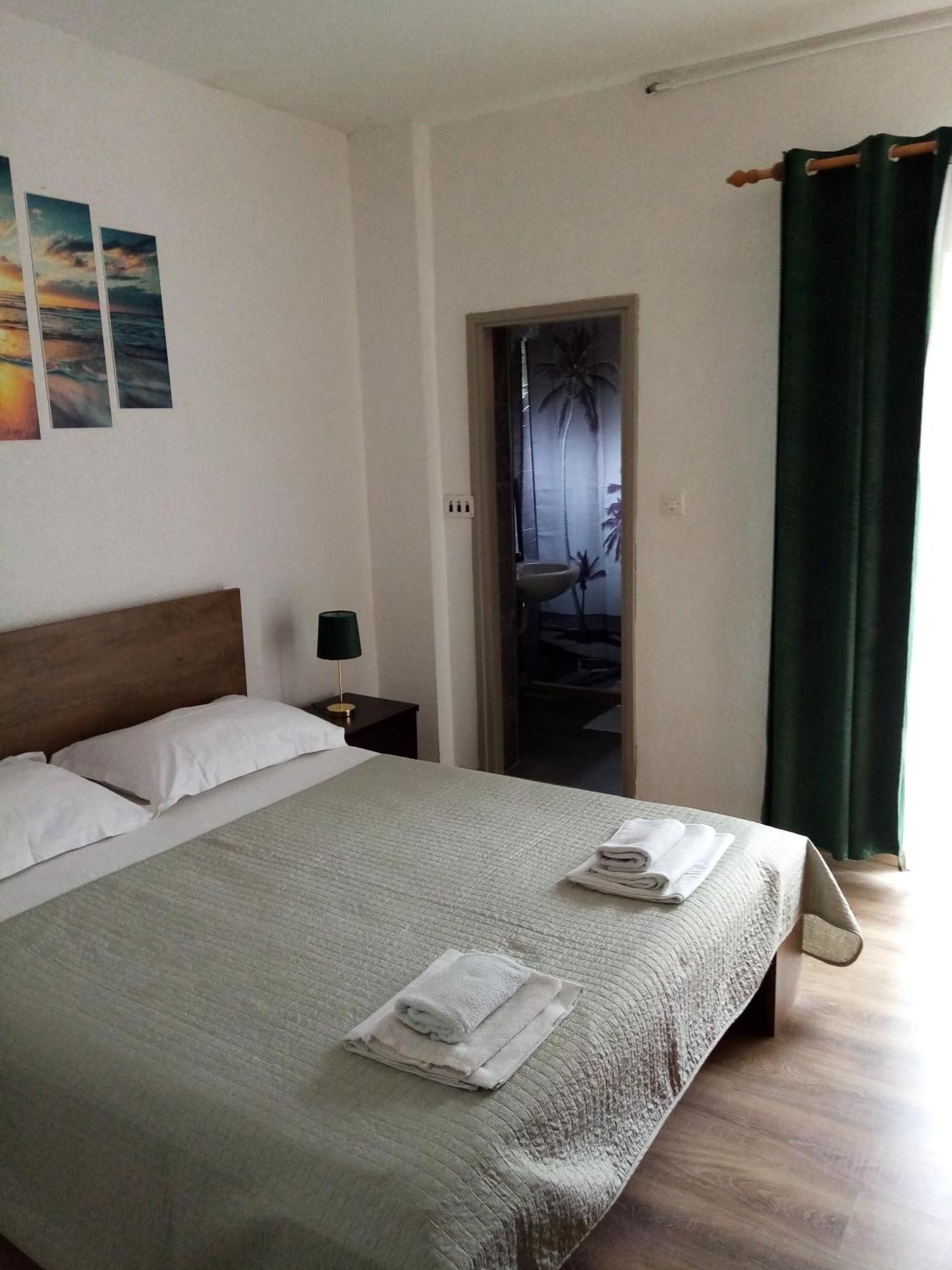 Apartment Sanja Макарска Екстериор снимка